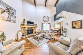 Charming Ruidoso Condo with Golf Course View!